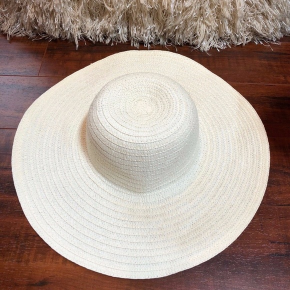 Vintage BoHo Cream Wide Brim Floppy Hat - Picture 5 of 7